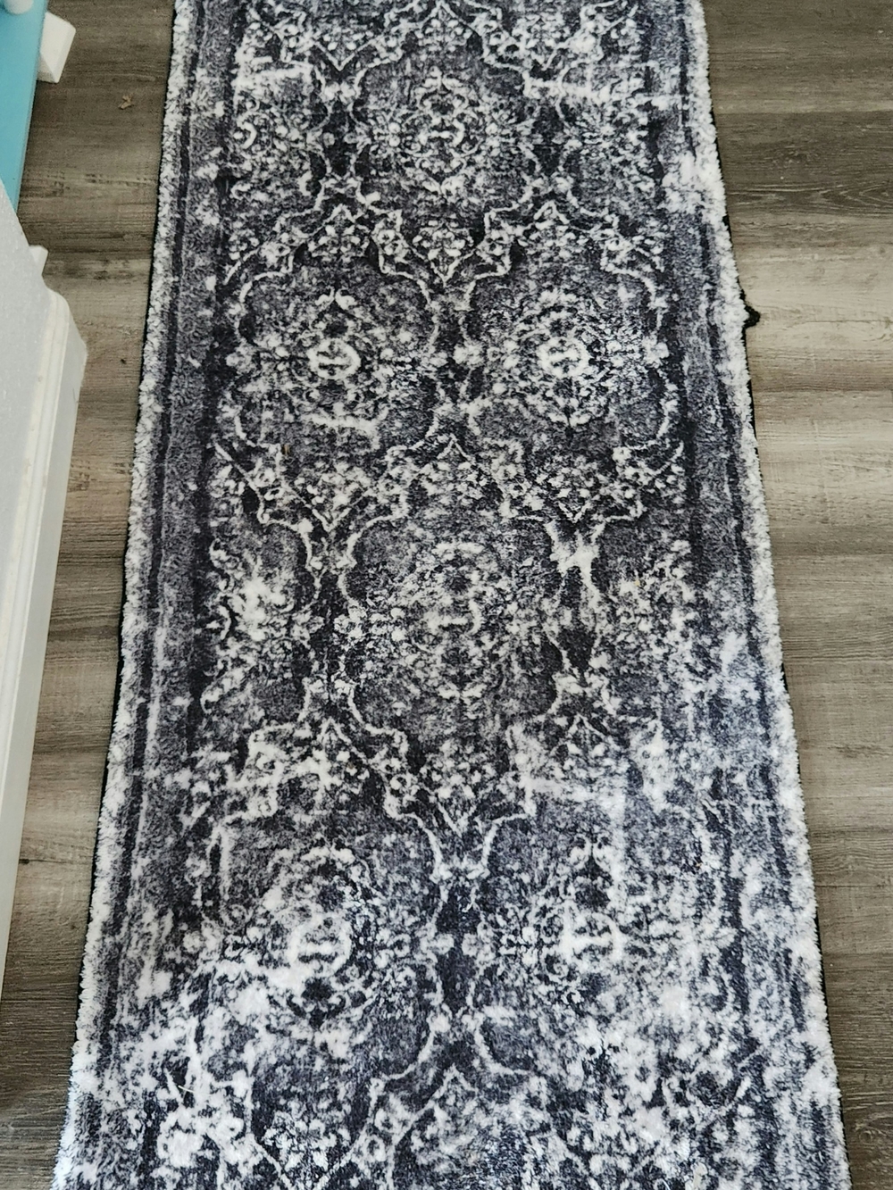 Black and White Distressed Medallion Runner Rug
